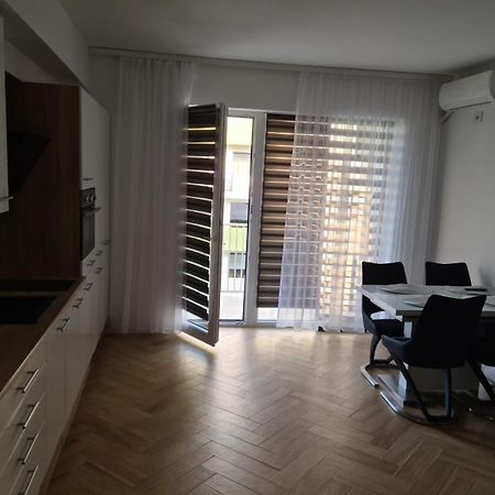 Apartament In Complex Rezidential In Oradea Lägenhet Exteriör bild