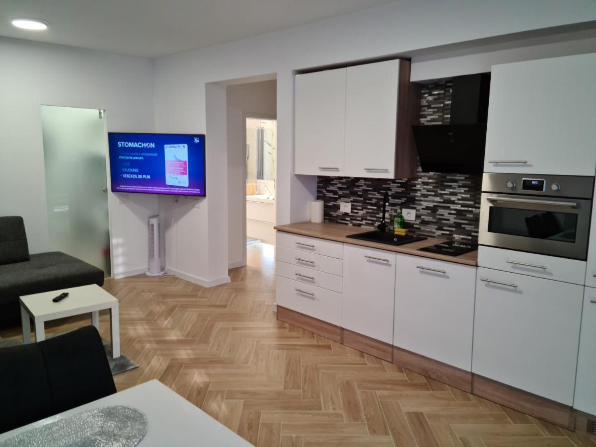 Apartament In Complex Rezidential In Oradea Lägenhet Exteriör bild